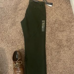 Ralph Lauren Chino Classic Fit 33x32 NWT
